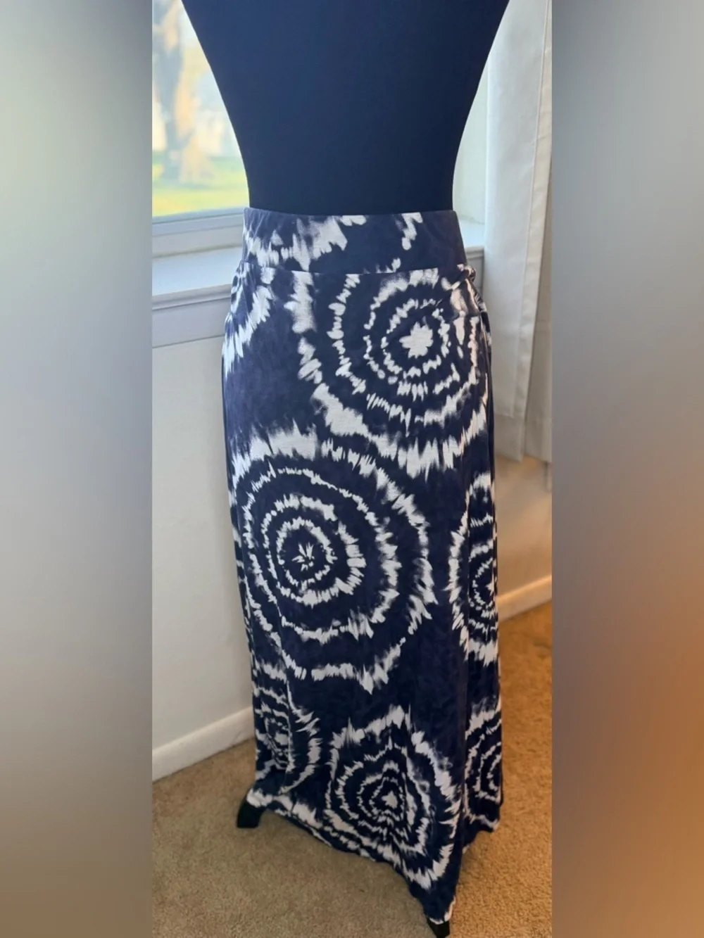 Vintage INC tie dye maxi skirt boho festival  elastic waist comfortable chic Sm